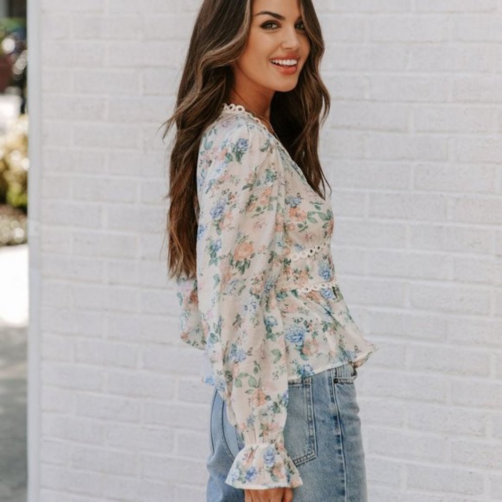 MALAIA FLORAL CROCHET PEPLUM TOP - IVORY MULTI - Picture 3 of 7